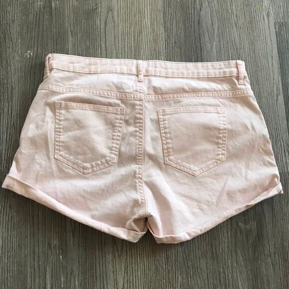 H.M Pink Women Shorts Size 10 - Picture 2 of 3